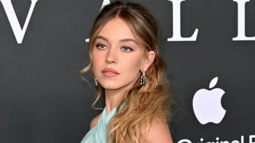 Sydney Sweeney, Christy Martin, Sydney Sweeney boxing, Sydney Sweeney Christy movie, Christy biopic, Sydney Sweeney weight gain, Sydney Sweeney interview, Christy Martin true story, Sydney Sweeney transformation, David Michôd Christy, women’s boxing, female empowerment, boxing drama film, Sydney Sweeney 2025 movie, Christy Martin biography, Sydney Sweeney training, Sydney Sweeney role preparation, Hollywood biopic, Sydney Sweeney The Guardian interview, boxing legend Christy Martin.